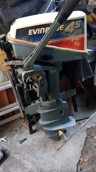 Motor Fora Borda Barco EvinRude 4.5 hp
