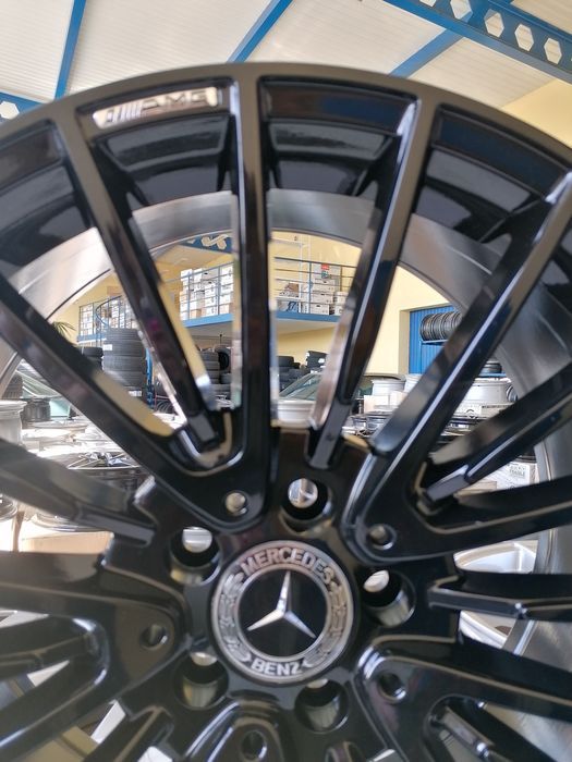 Felgi aluminiowe Mercedes E S GLC ML GLK 18 CALI czarne