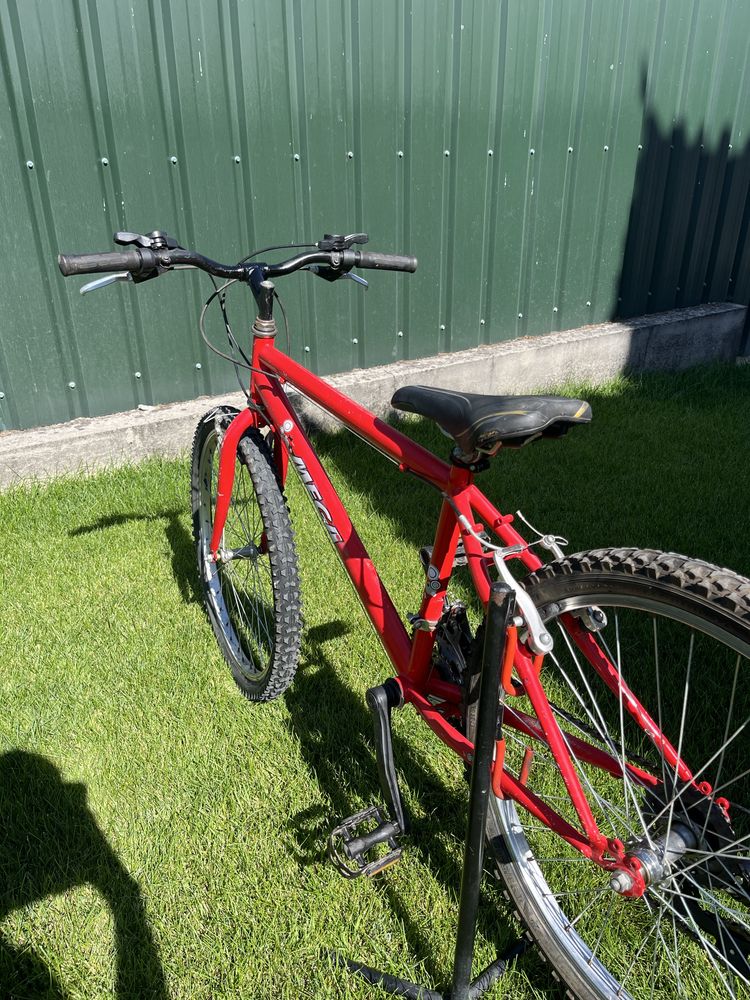 Bicicleta Mega Aro 24 (negociável)