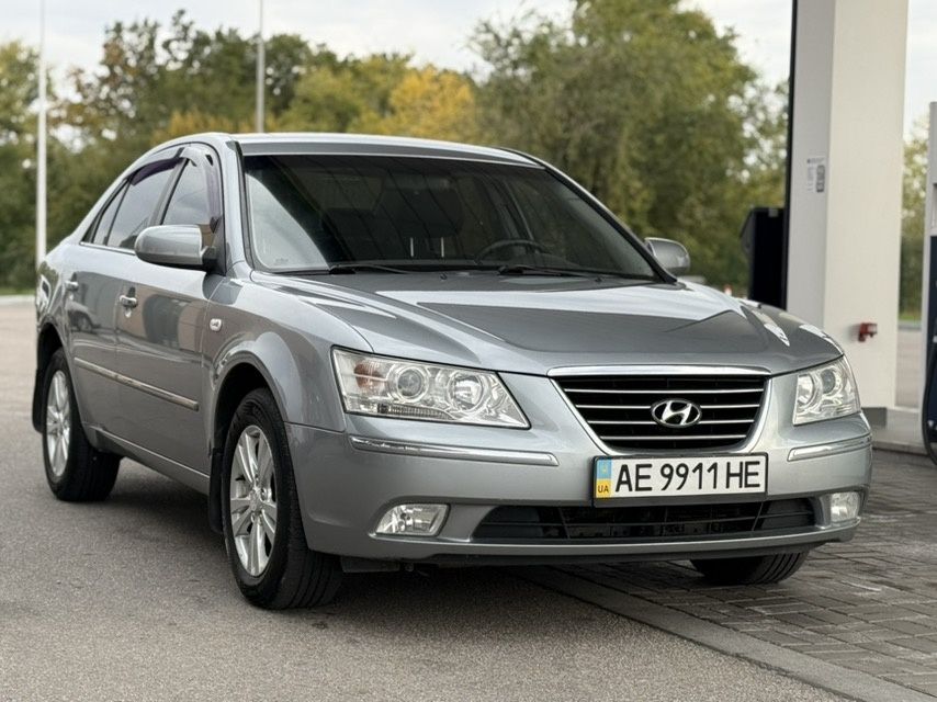 Продам Hyndai Sonata 2.0i automat 2008