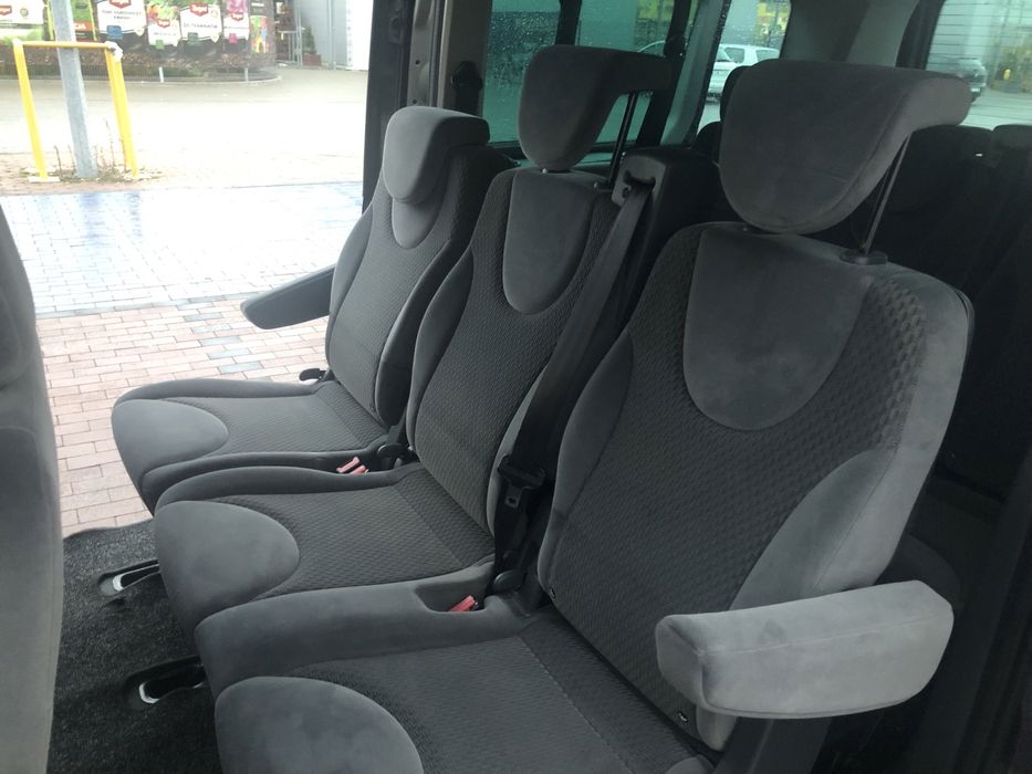 Wynajem auto 8 osobowe, przewóz osób.