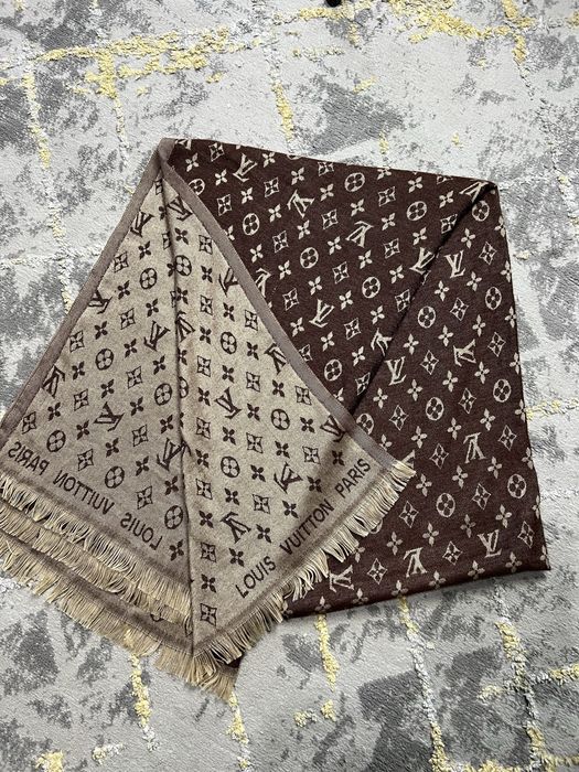 Szal apaszka chusta Louis Vuitton Paris