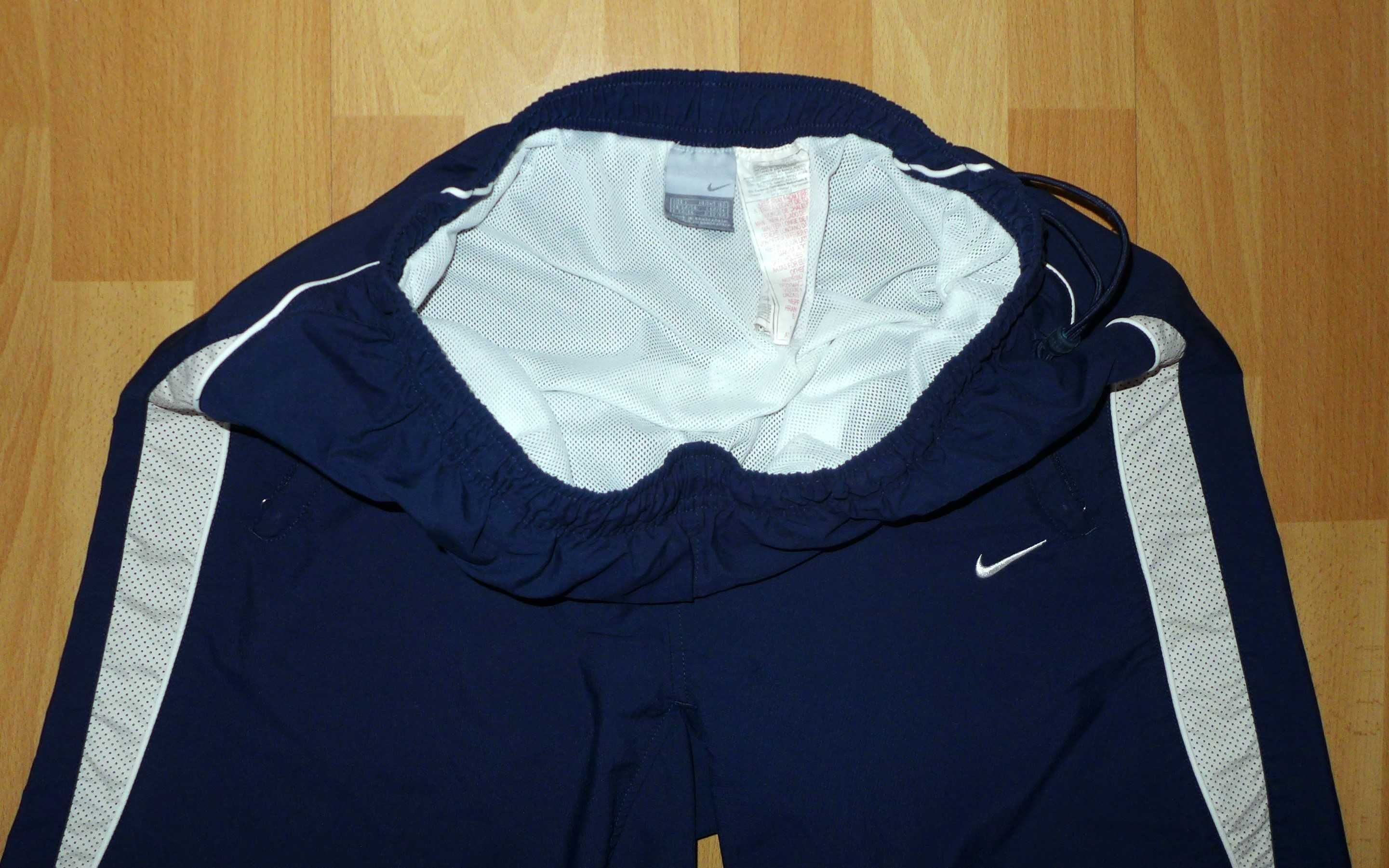 Nike - spodenki L