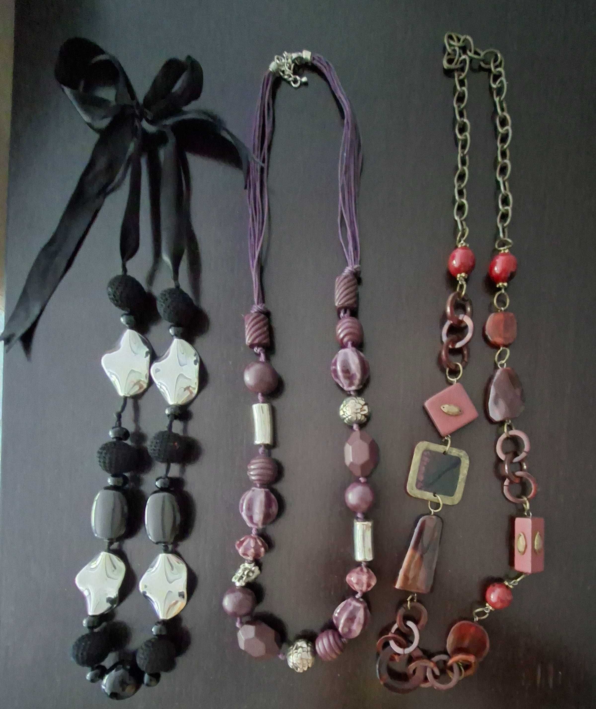 Colares como novos 3 euros cada. O conjunto 20€