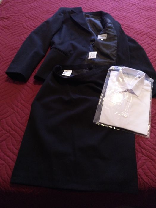 Vende se traje de menina