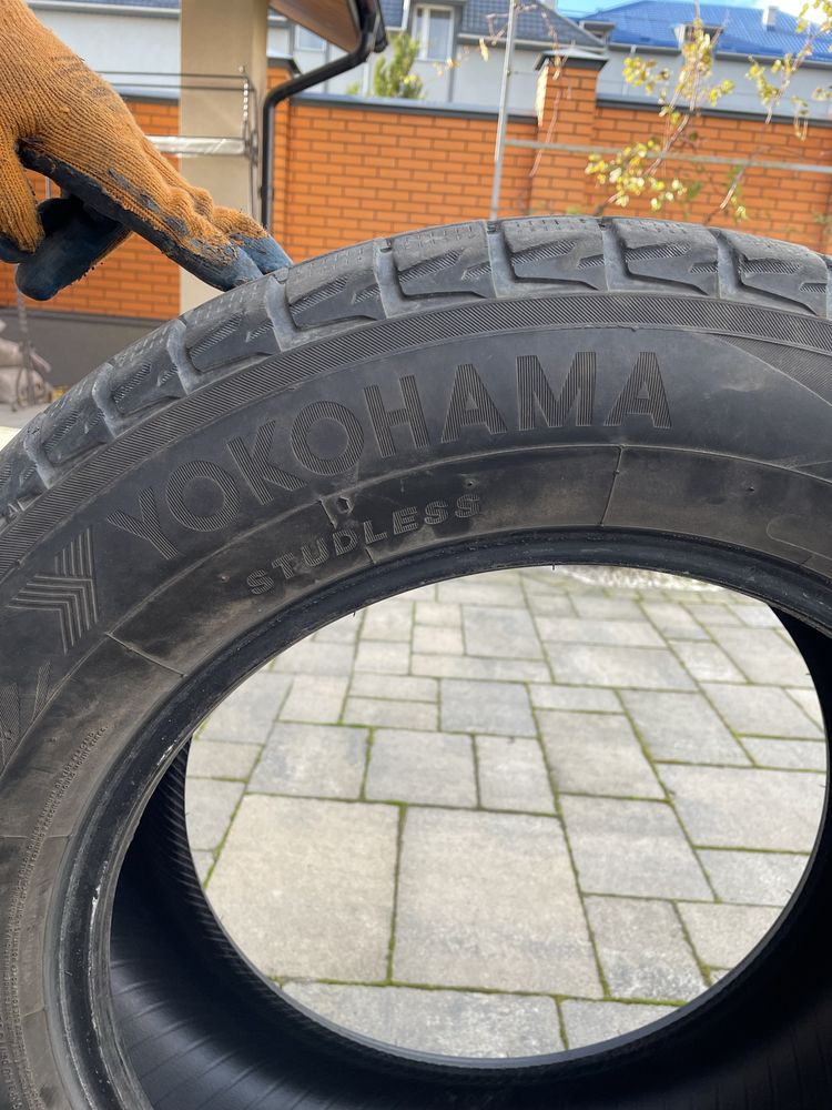 YOKOHAMA 265/60 R18 3шт