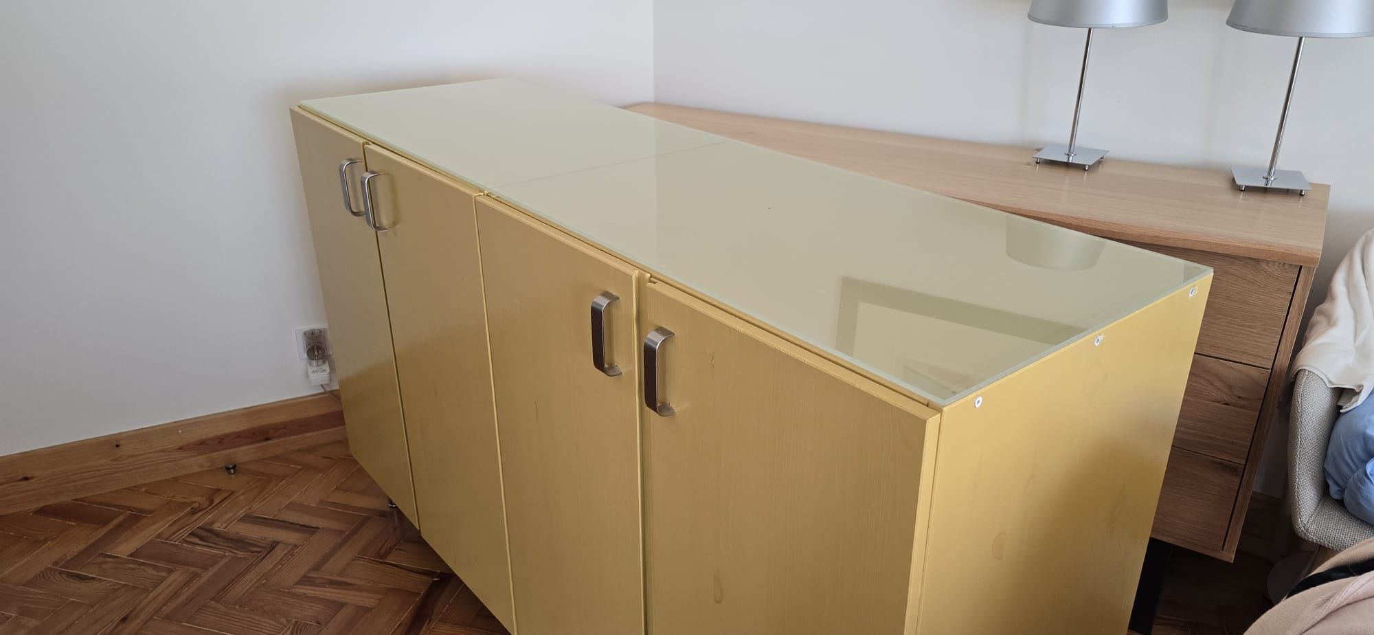 Movel Aparador com vidro fosco