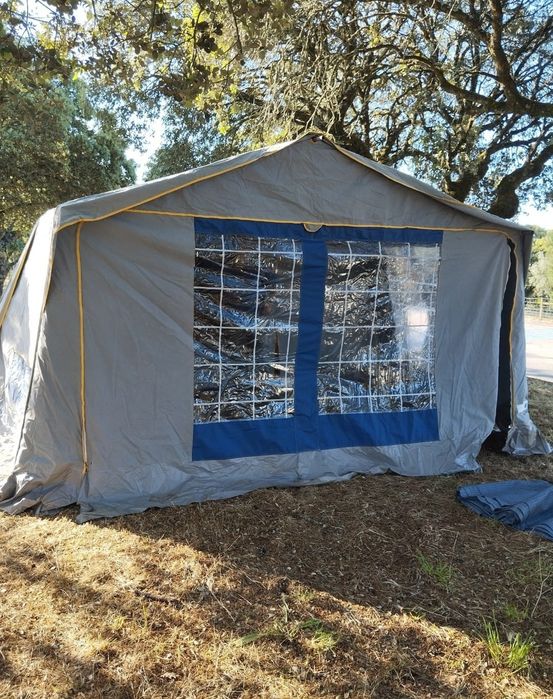 Atrelado tenda como novo