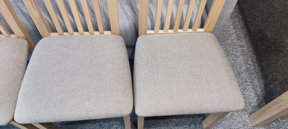 Zestaw czterech krzeseł KAMA