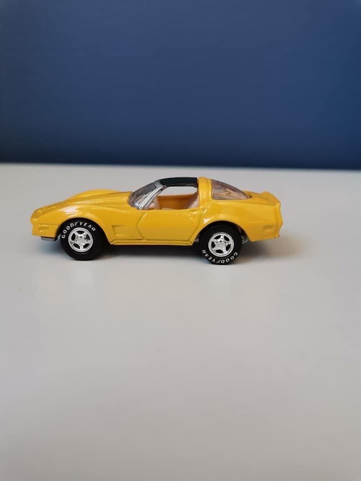 Johnny Lightning Corvette 1982