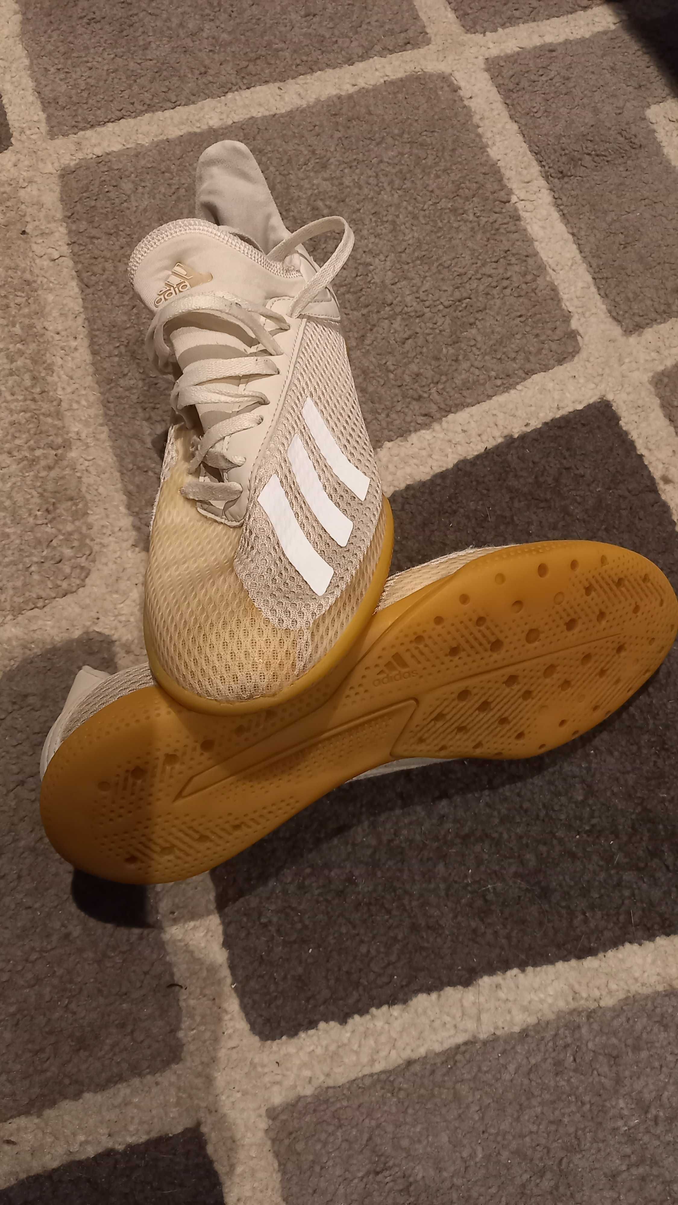 Buty do piłki nożnej, ADIDAS halówki rozm. 38