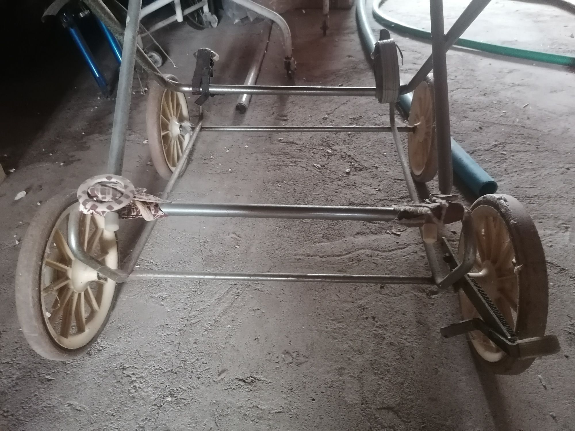 Wózek dziecięcy retro gondola