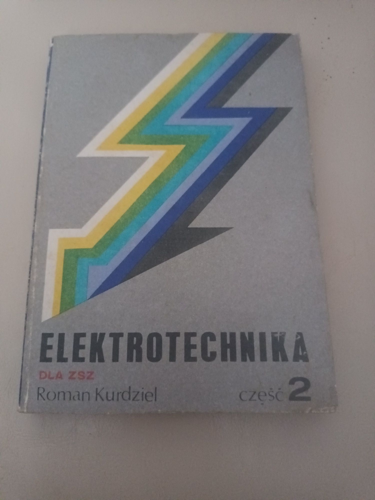 Podręcznik Elektrotechnika dla ZSZRoman Kurdziel