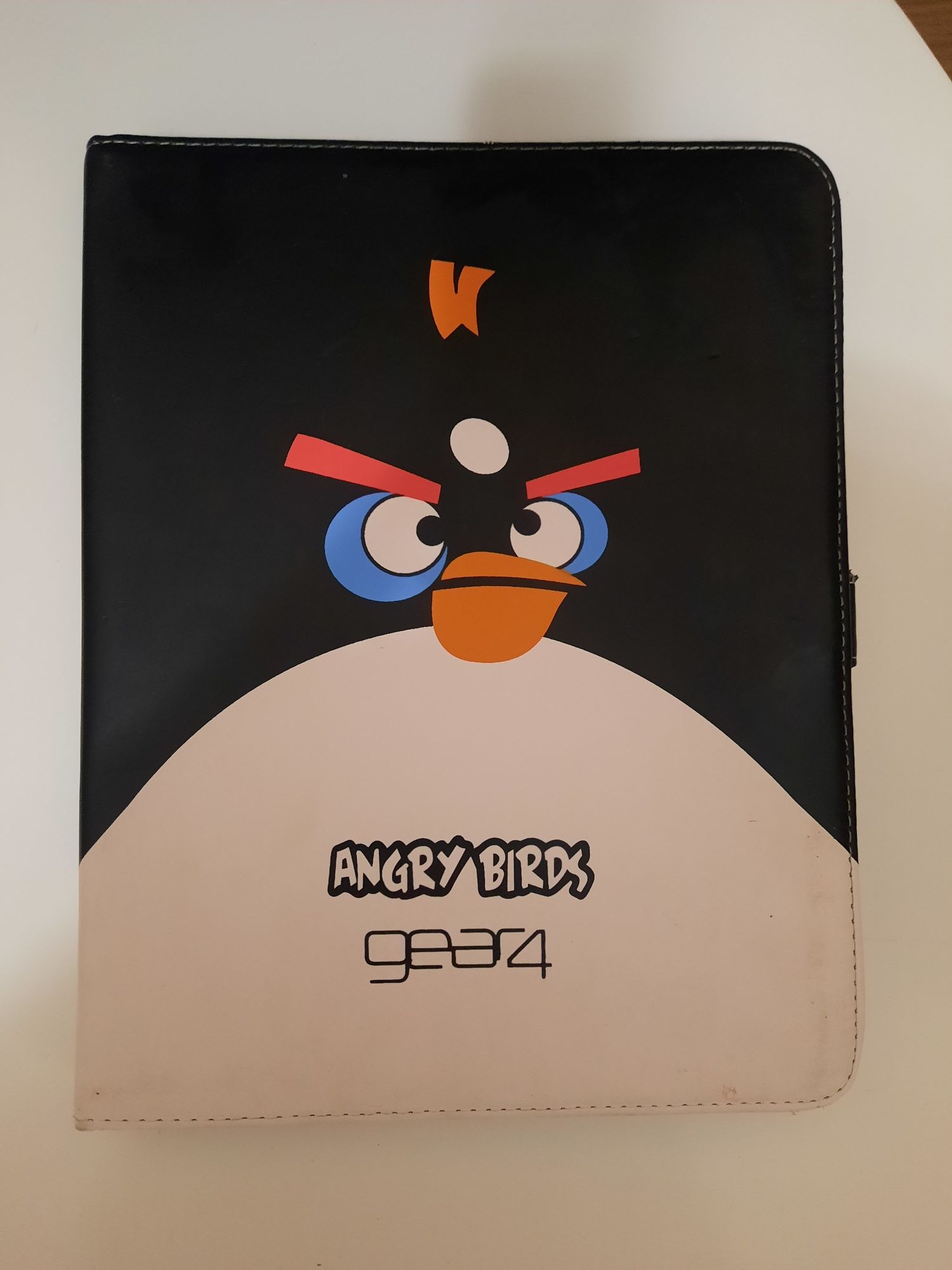 Чехол GEAR4 для планшета iPad New GEAR4 Angry Birds
