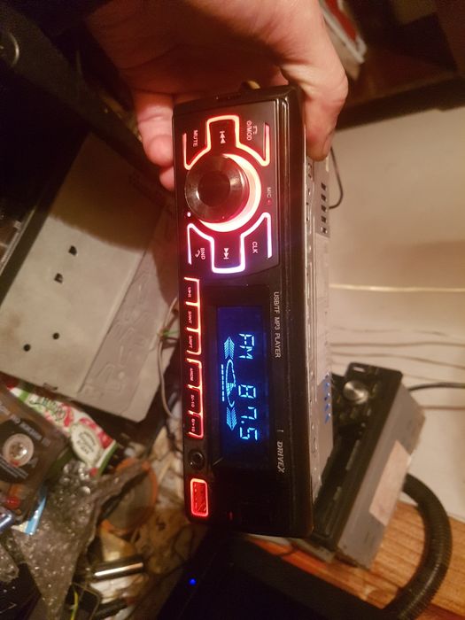 Автомагнитола с блютусом