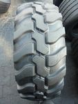 Opona używana przemysłowa 365/70R18 DUNLOP SP T9; 900zł W3248
