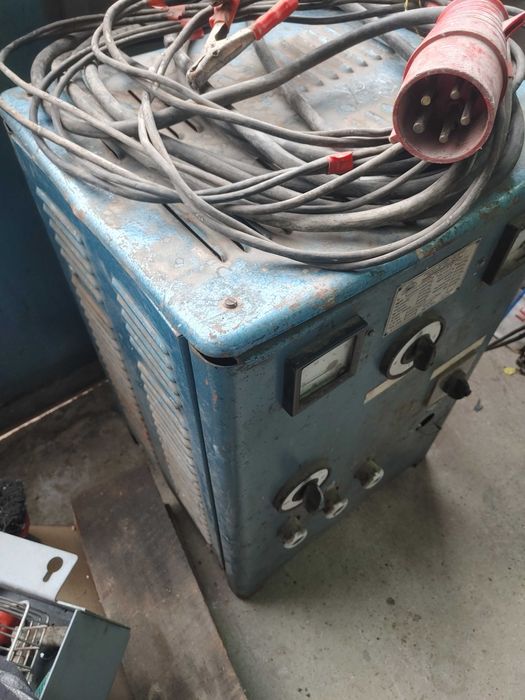 Prostownik Bester BZA-60/25    24/36/48/60v