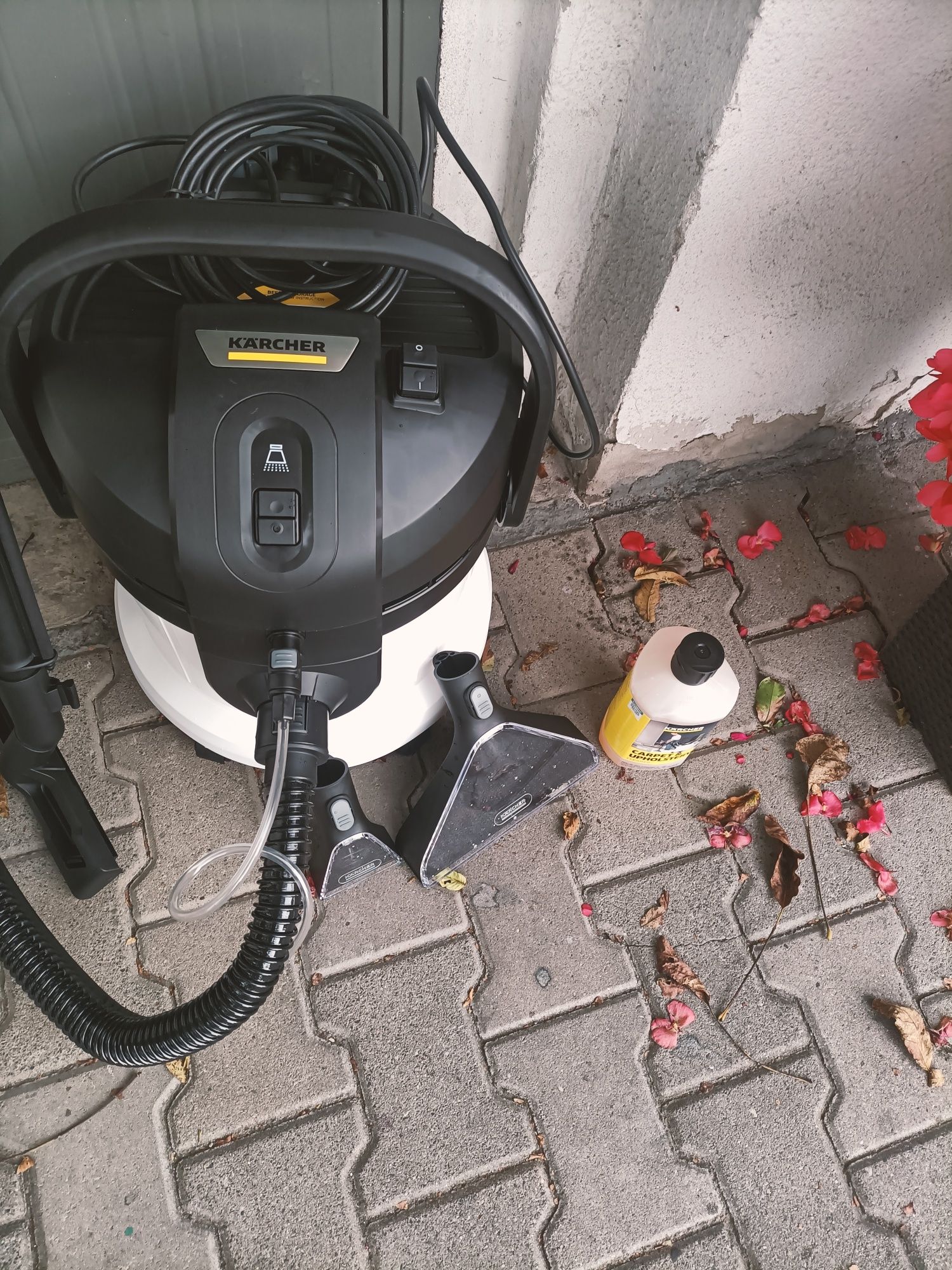 Odkurzacz piorący kercher 50zl doba