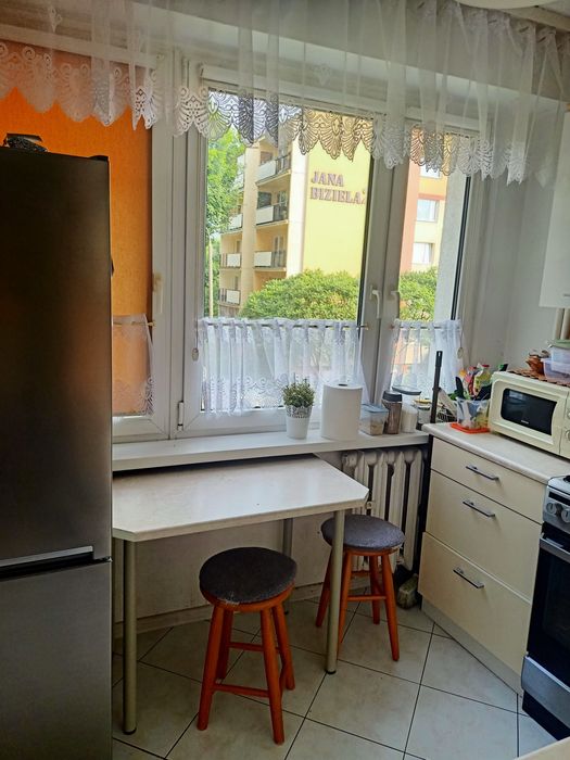 Duży pokoj z balkonem Wzgórze Wolnosci. Zielone Arkady Szpital Biziela