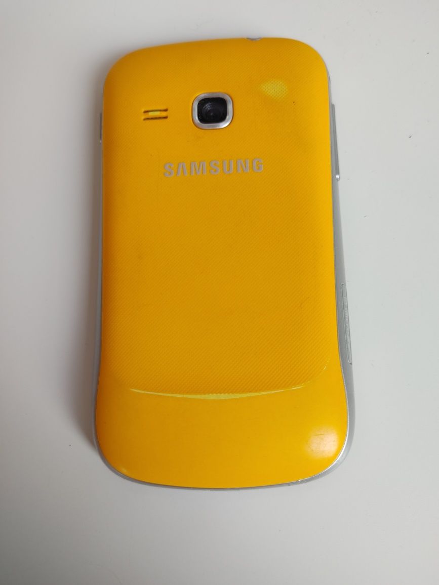 Smartfon Samsung S6500  żółty