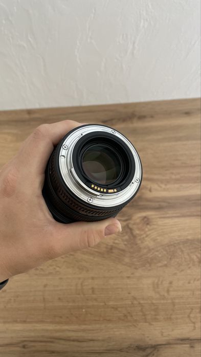 Обʼєктив 50mm 1.4+ 2 карти памʼяті у подарунок