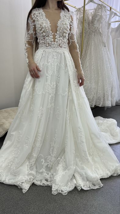 Весільна сукня crystal