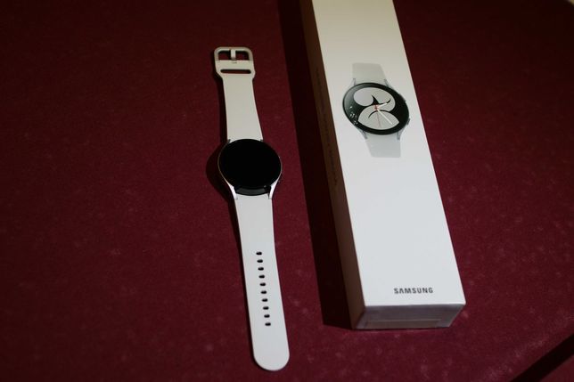 Samsung Galaxy Watch 4  biały Smartwatch 40mm LTE  jak NOWY