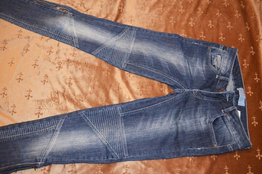 Markowe spodnie jeans Pull&Bear
