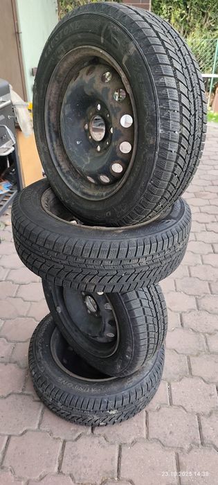 Opony zimowe 175/65 R14 z felgami