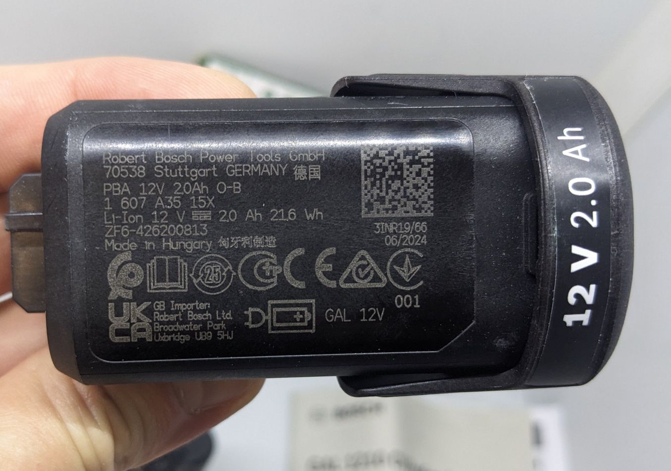 Комплект Bosch 2x2Ah 10.8-12v