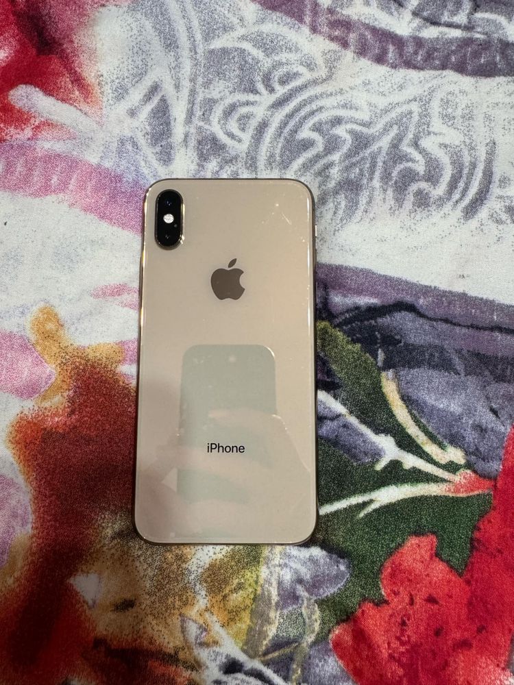 Sprzedam telefon iphon Xs 64 GB kolor Gold