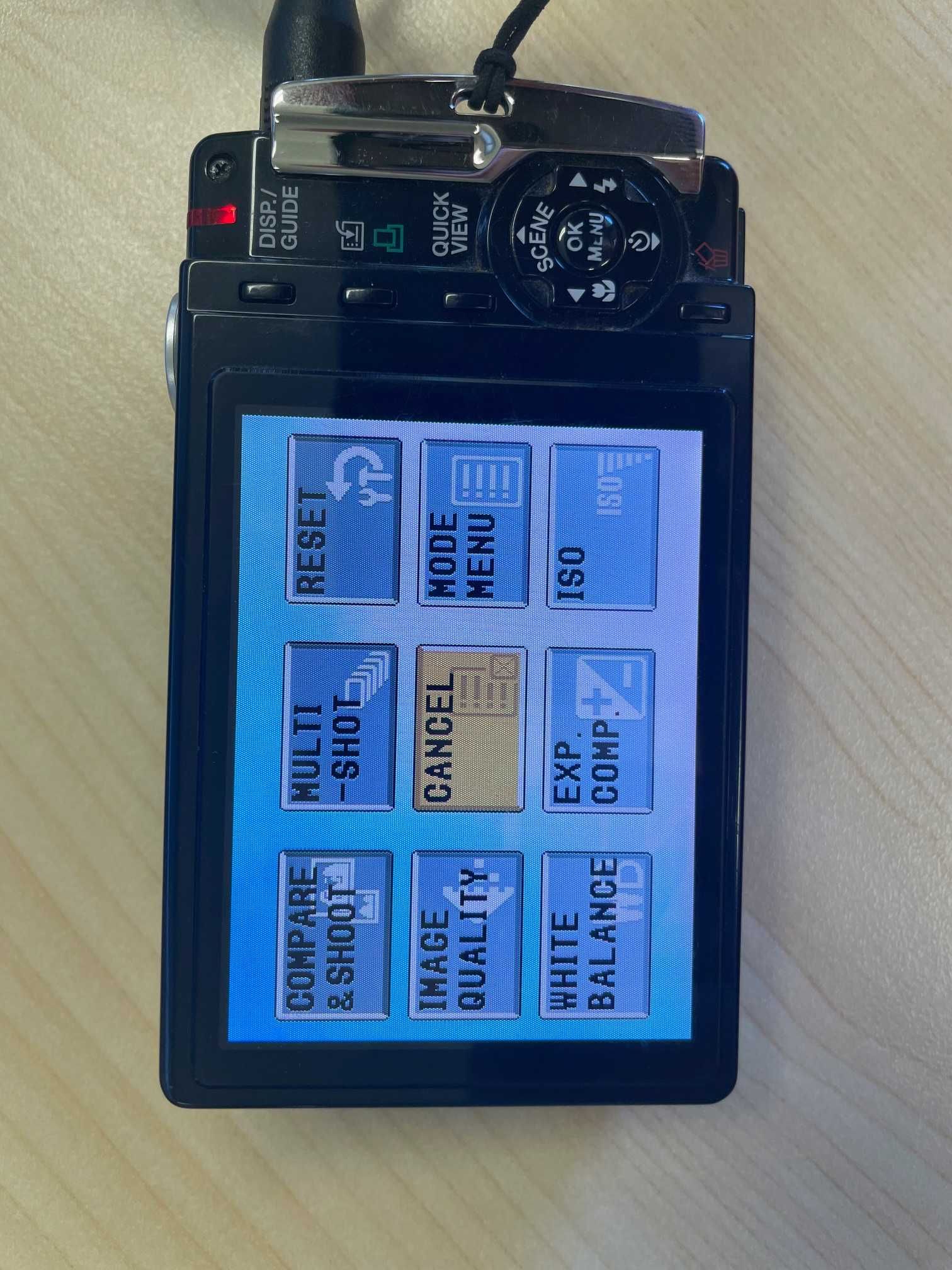 Olympus SP-700 6.0 MEGAPIXEL