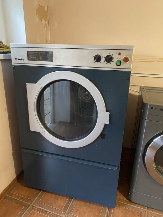 Професиональная сушильная машина Miele на 14 кг.