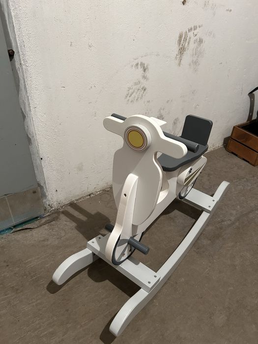 Kids Concept konik na biegunach bujak drewniany