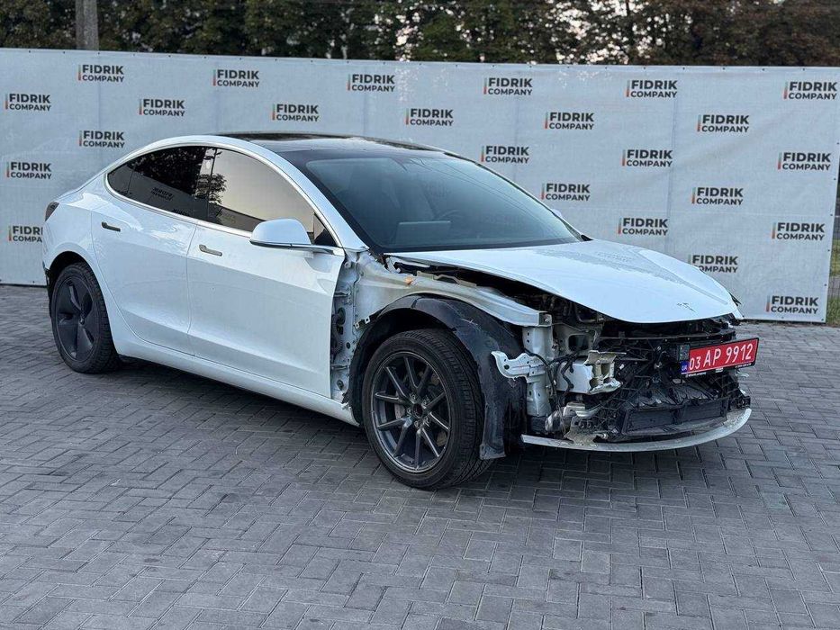 Tesla Model 3 SR RWD 2020