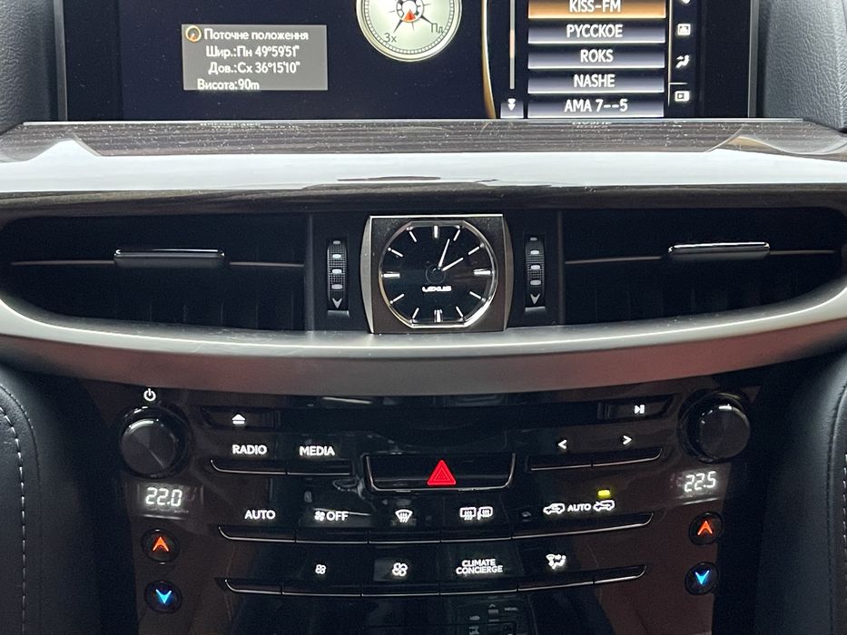 Продам официальный автомобиль Lexus LX 450