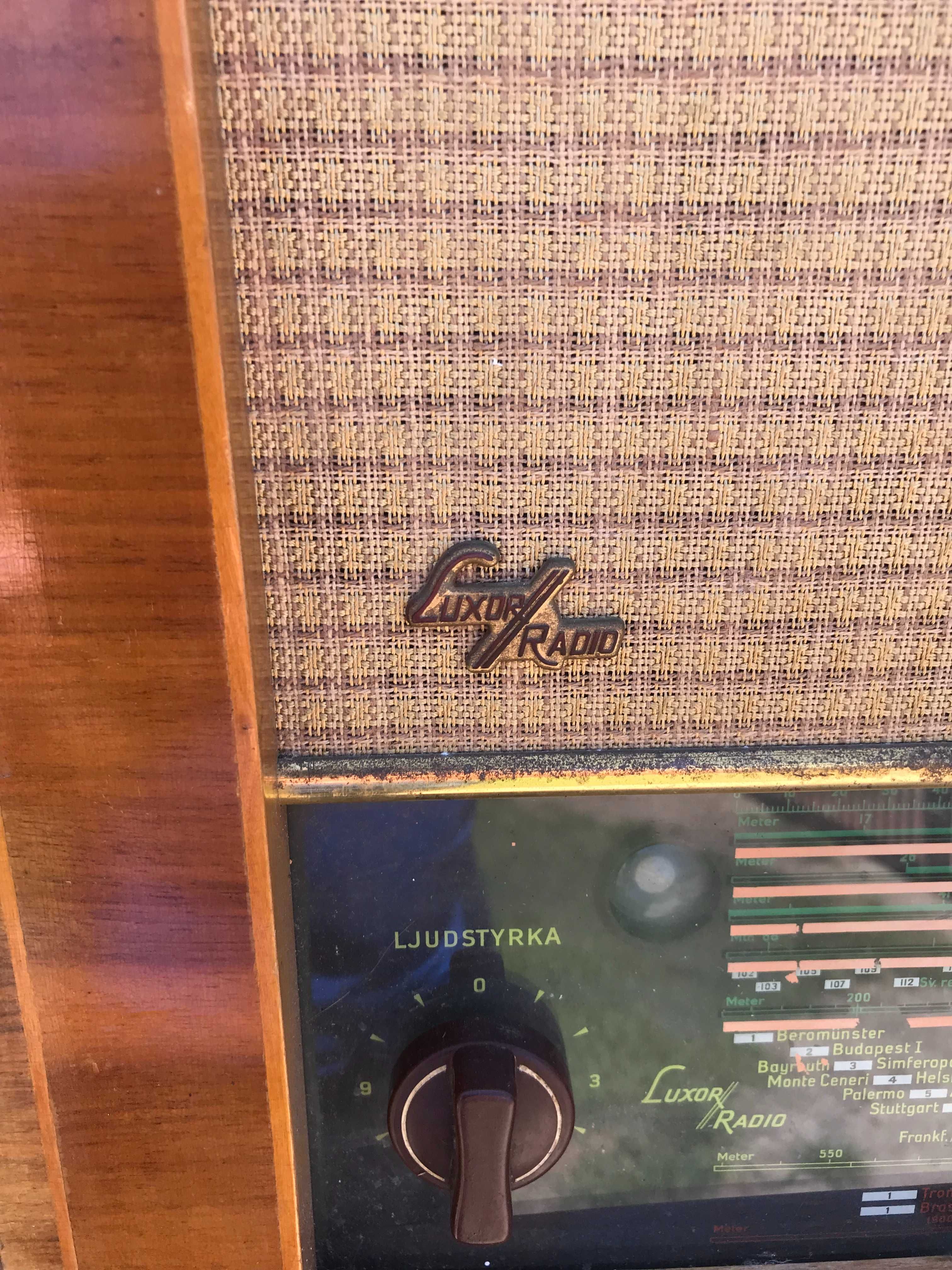 LUXOR RADIO Diplomat TYP 399 W