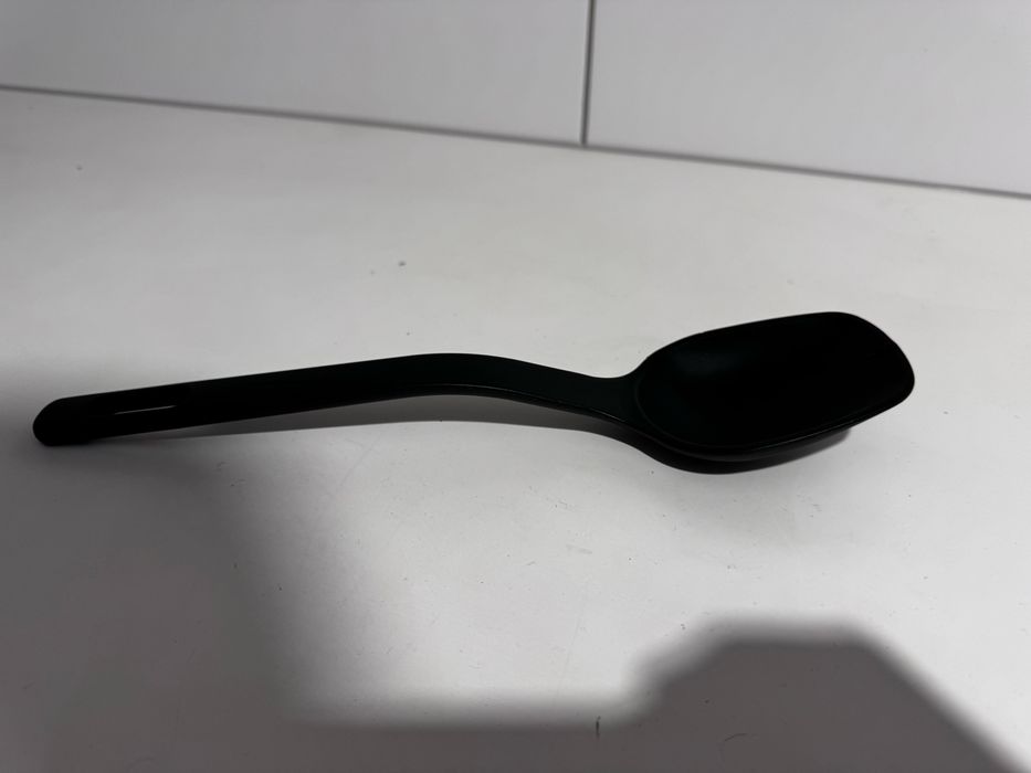 Łyżka kuchenna plastikowa