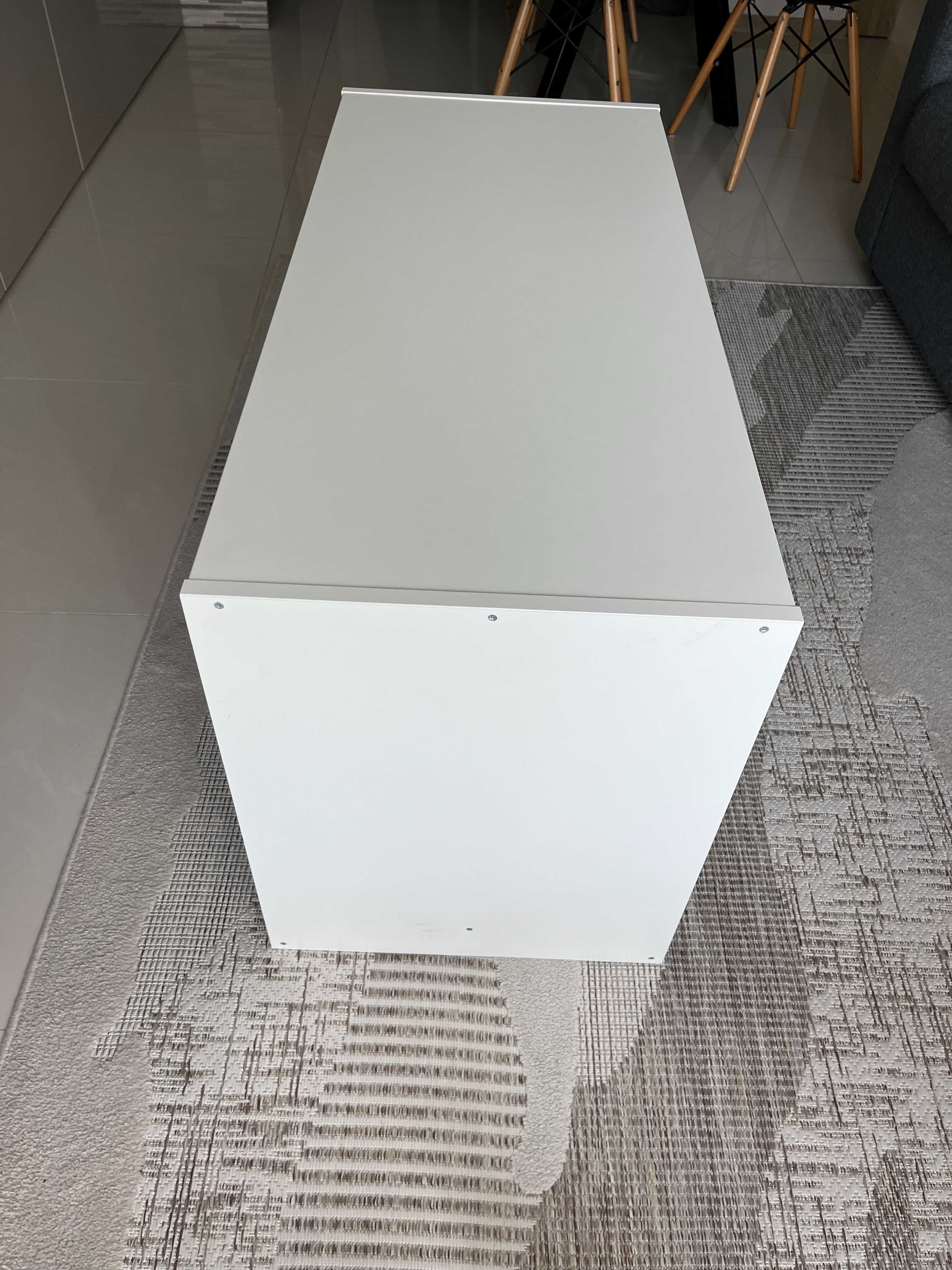 Trofast IKEA regał z pojemnikami biały