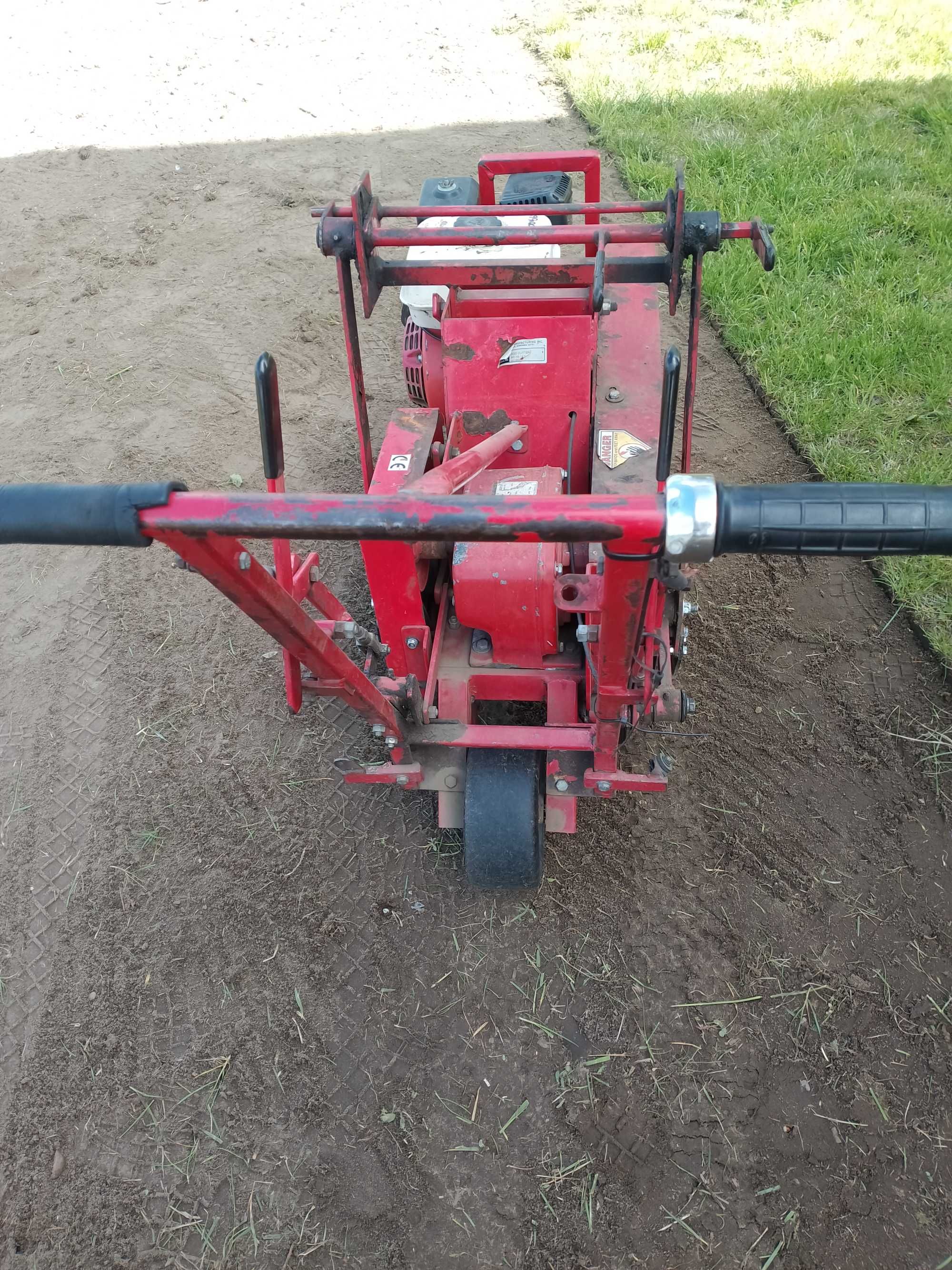 Wycinarka do trawy Podcinarka do darni nóż 45 cm silnik 5,5 KM Honda