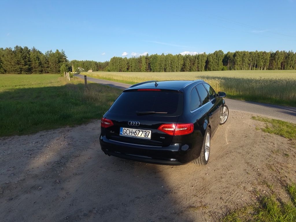 Audi A4 B8 2012r