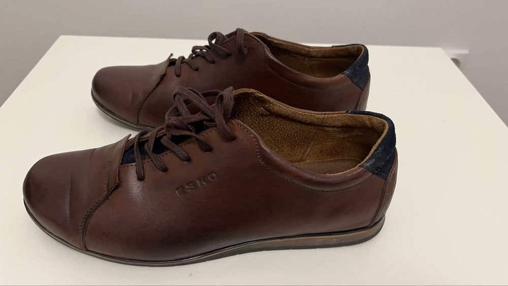 Brązowe buty męskie połbuty esko 40