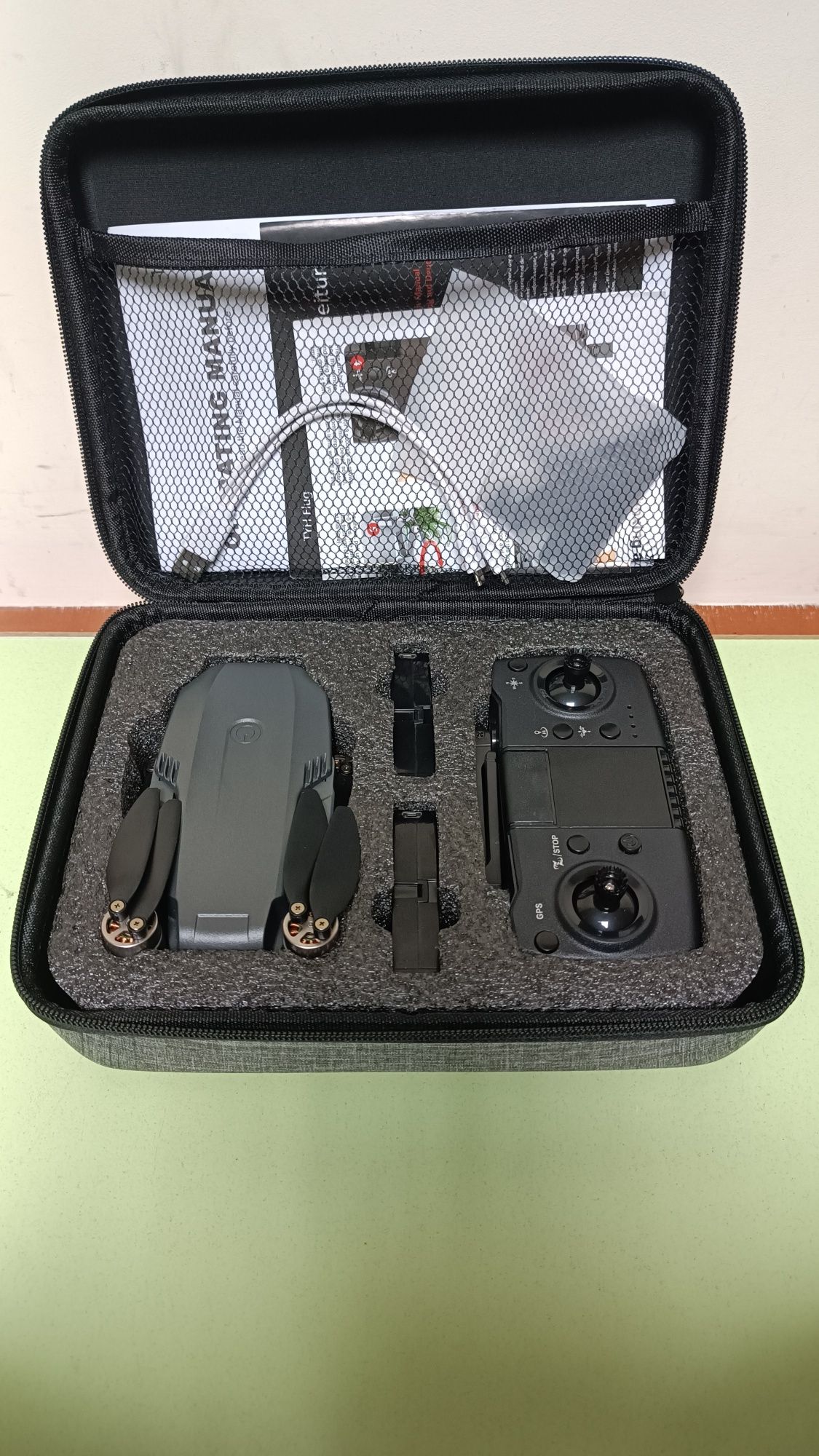 Продам дрон WING - 12 камера 4К