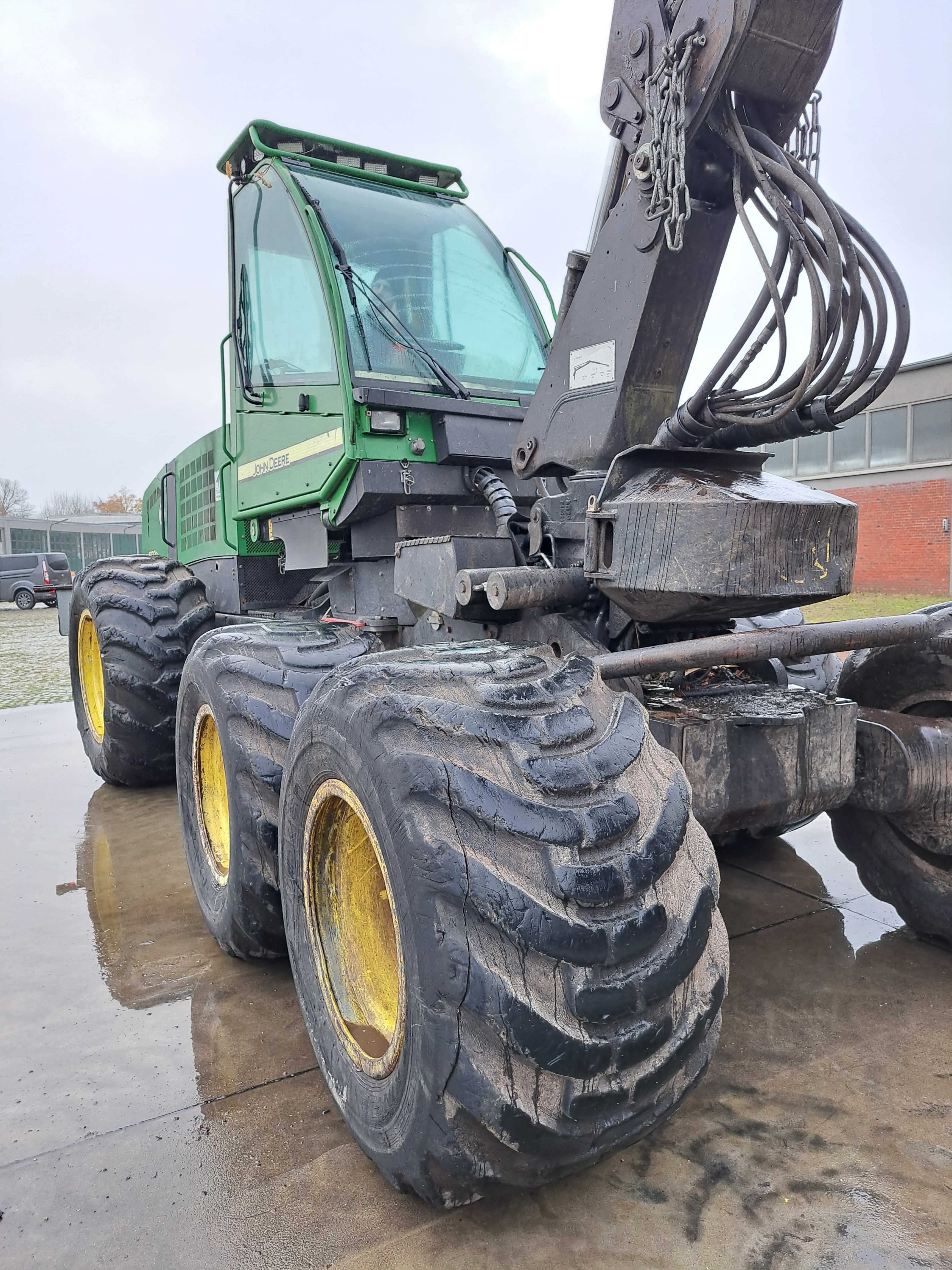 Harvester John Deere 1270 D Eco III 2007r