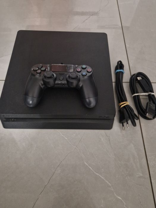 Playstation 4 Slim 500gb + Pad + Okablowanie ps5