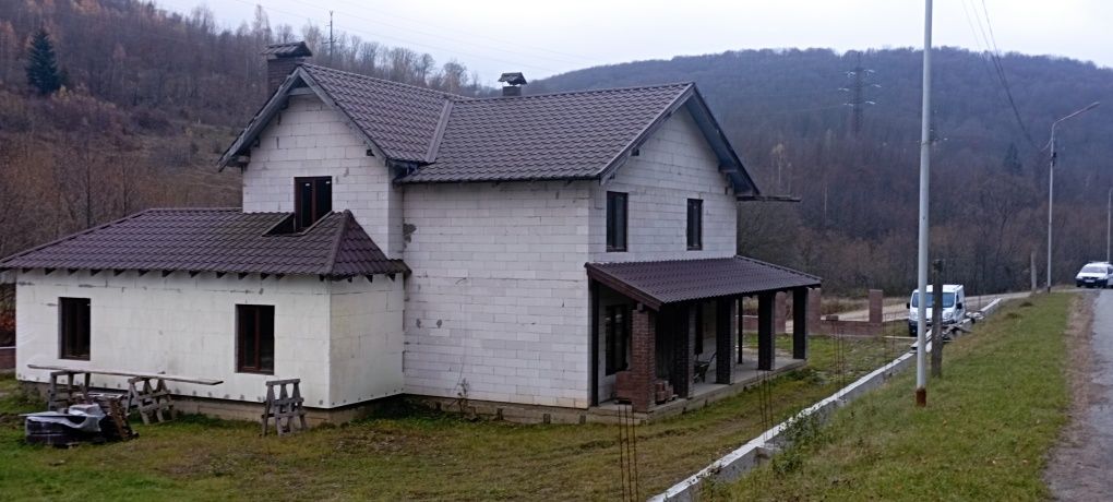 Продаємо будинок введений в експлуатацію Уклін Закарпатської