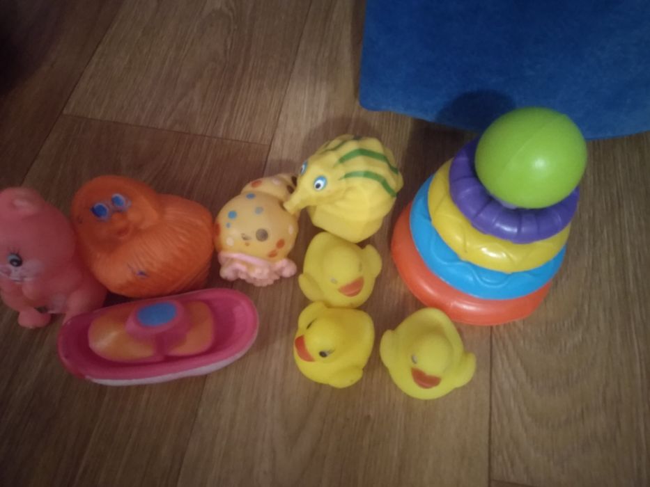 Игрушки детские,