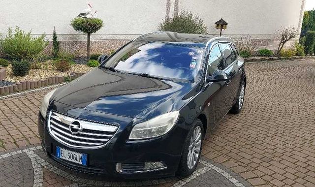 Opel Insignia 2.0 CDTI 131 KM  2012 rok automat świeżo sprowadzony