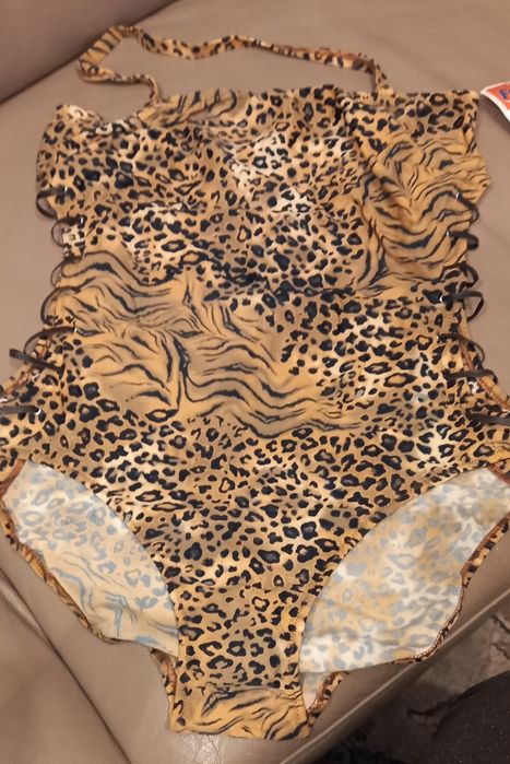 Kostium kąpielowy jednoczęściowy