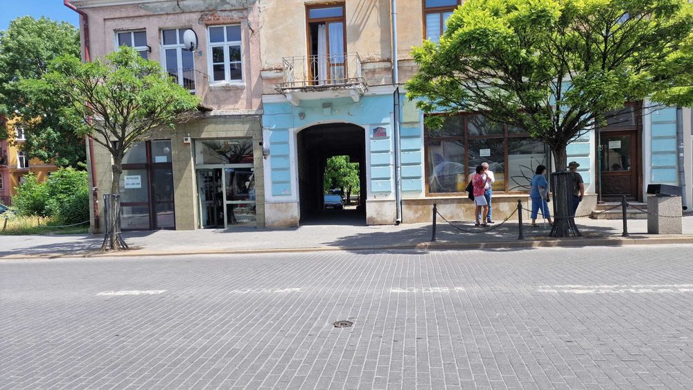 Kawalerka po generalnym remoncie 1 piętro balkon bez dodatkowych opłat